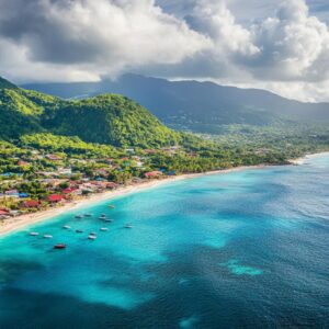 Budget voyage : Guadeloupe ou Martinique, quelle île choisir pour des vacances économiques ?